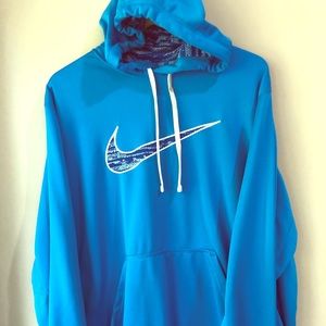 Men’s Nike Pullover. XL
